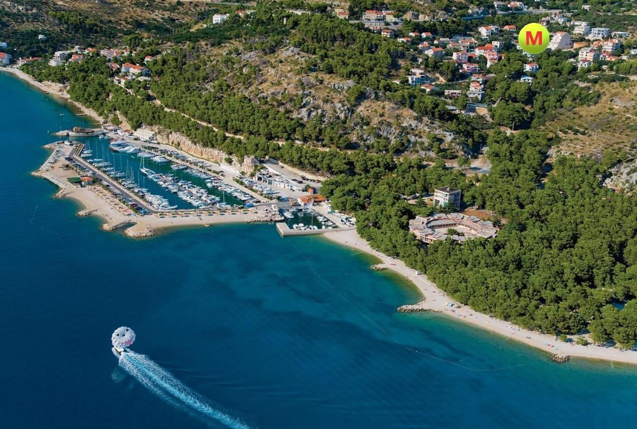 Apartment Mare Krvavica Bagian luar foto